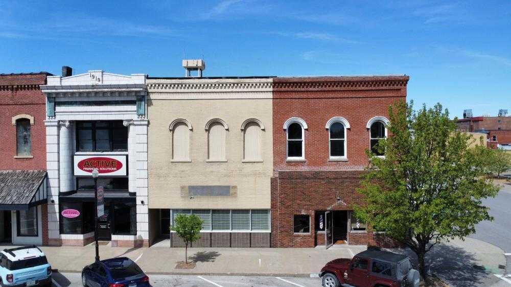 203 Reed, 24-128, Moberly, Commercial/Industrial,  for sale, CENTURY 21 McKeown & Associates, Inc.
